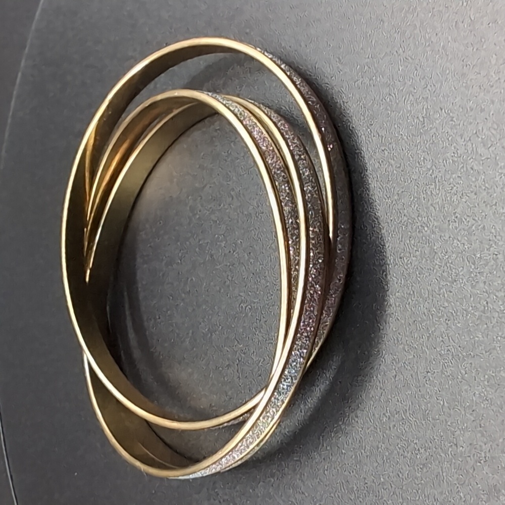 Gold Toned Glitter Design Interlocking Bracelets - Picture 5 of 7